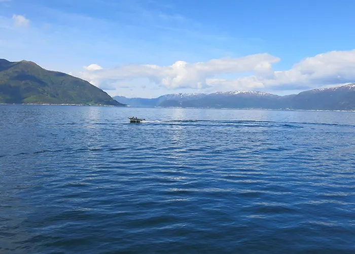 Дом отдыха Fjordhytte-23 Direkt Am Sognefjord, Mit Mietbaren Motorbooten 9,9-60 Ps