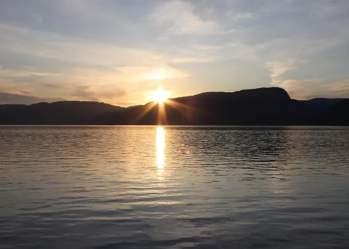 Дом отдыха Fjordhytte-23 Direkt Am Sognefjord, Mit Mietbaren Motorbooten 9,9-60 Ps *