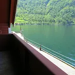Fjordhytte-23 Direkt Am Sognefjord, Mit Mietbaren Motorbooten 9,9-60 Ps